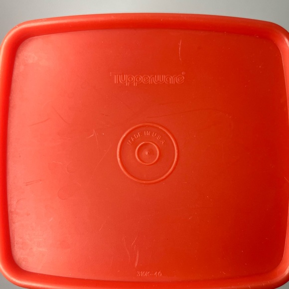 Vintage Tupperware RED Handolier Container 321-5‎ Lid 563-9 Flap 5641 storage - Picture 5 of 12